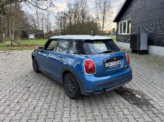Mini Cooper AUTOMAAT 1.5 SPORT NAVI LEER CLIMA CAMERA B.J 07-2021 FULL OPTIONS picture 2