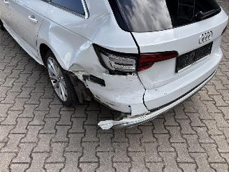 Audi A4 Avant HYBRIDE 2.0 S LIne AUTOMAAT NAVI CLIMA LED CRUISE B.J 06-2019 picture 20
