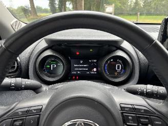 Toyota Yaris 1.5 HYBRIDE AUTOMAAT NAVI CLIMA CAMERA HEAD UP B.J 08-2022 picture 10