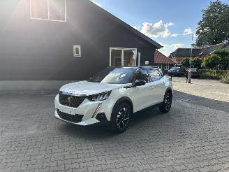 krockskadad bil auto Peugeot 2008 GT-LINE AUTOMAAT NAVI CLIMA CAMERA LED PDC B.J 2022 2022/6