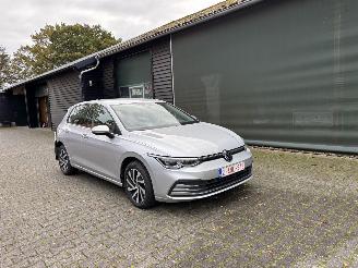 Voiture accidenté Volkswagen Golf HYBRIDE 1.4 PLUG IN AUTOMAAT NAVI CLIMA CAMERA LED B.J 2021 2026/5