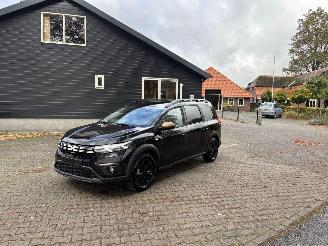 Auto incidentate Dacia Jogger HYBRIDE 7 PERS 1.6 AUTOMAAT NAVi CLIMA CAMERA LED PDC B.J 07-2025 2025/7