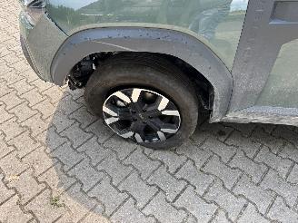 Dacia Duster HYBRIDE AUTOMAAT NAVI CLIMA CAMERA LED B.J 12-2024 picture 14