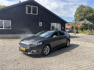 Unfallwagen Ford Mondeo MOTOR TIKT AUTOMAAT 1.5 NAVI CLIMA LED TREKHAAK B.J 11-2028 2018/11