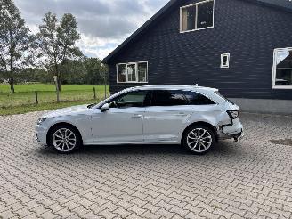 Audi A4 Avant HYBRIDE 2.0 S-LINE AUTOMAAT SPORT NAVI CLIMA LED PDC B.J 06-2019 picture 8