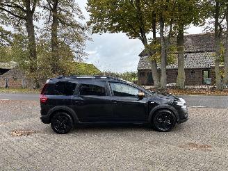Dacia Jogger 1.6 AUTOMAAT 7 PERSOONS HYBRIDE NAVI CLIMA CAMERA KEYLESS LED B.J 2025 picture 6