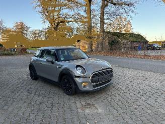 Mini  1.5 EDITION CLIMA ABS PDC STOELVERWARMING B.J 11-2018 picture 3
