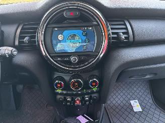 Mini  1.5 EDITION CLIMA ABS PDC STOELVERWARMING B.J 11-2018 picture 9