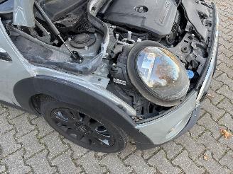 Mini  1.5 EDITION CLIMA ABS PDC STOELVERWARMING B.J 11-2018 picture 14