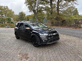 Dacia Jogger 1.6 AUTOMAAT 7 PERSOONS HYBRIDE NAVI CLIMA CAMERA KEYLESS LED B.J 2025 picture 3