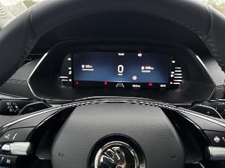 Skoda Octavia AUTOMAAT STYLE NAVi CLIMA CAMERA LED B.J 12-2024 picture 9