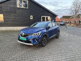 Voiture accidenté Renault Captur TECHNO SPORT NAVI CLIMA LED CAMERA CRUISE VIRT DASH B.J 09-2023 2023/9