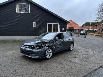 Damaged car Volkswagen Golf 8.5 ETSI 1.5 HYBRIDE AUTOMAAT NAVI CLIMA CAMERA LED VIRT DASH TREKHAAK B.J 12-2024 2024/10