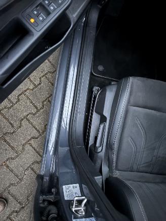 Volkswagen Golf 8.5 ETSI 1.5 HYBRIDE AUTOMAAT NAVI CLIMA CAMERA LED VIRT DASH TREKHAAK B.J 12-2024 picture 13