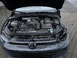 Volkswagen Golf 8.5 ETSI 1.5 HYBRIDE AUTOMAAT NAVI CLIMA CAMERA LED VIRT DASH TREKHAAK B.J 12-2024 picture 15