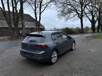 Volkswagen Golf 8.5 ETSI 1.5 HYBRIDE AUTOMAAT NAVI CLIMA CAMERA LED VIRT DASH TREKHAAK B.J 12-2024 picture 2