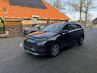 Voiture accidenté Hyundai Bayon AUTOMAAT COMFORT NAVI CLIMA CAMERA B.J 11-2025 SCHROEFSCHADE 2025/11