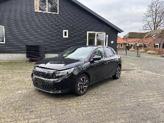 Damaged car Opel Corsa FACTLIFT GS SPORT 102 PK NAVI CLIMA CAMERA LED VIRT DASH FULL OPTIONS B.J 2024 2024/4