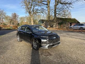 Hyundai Bayon AUTOMAAT NAVI CLIMA CAMERA LED B.J 11/2025 Lichte schade picture 3