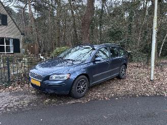 krockskadad bil auto Volvo V-50 1.8 EDITION 125 PK AIRCO ABS TREKHAAK B.J 2005 Geen schade TOP Conditie 2005/1