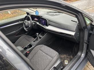 Volkswagen Golf 8 TSI 110 PK NAVI CLIMA CAMERA VIRTUEEL DASHBOARD B.J 2023 PLAATSCHADE picture 9