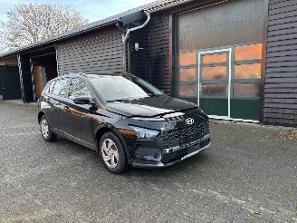 uszkodzony samochody osobowe Hyundai Bayon AUTOMAAT 100 PK NAVI AIRCO CAMERA B.J 11-2025 2025/11