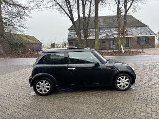 Mini  Pano Airco APK maart 2027 geen schade picture 7