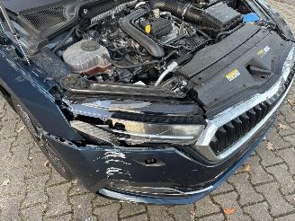 Skoda Octavia AUTOMAAT HYBRIDE NAVI CLIMA VIRT DASH CAMERA TREKHAAK LED B.J 12-2024 picture 18