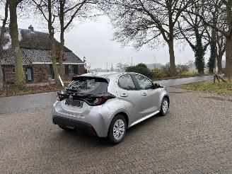 Toyota Yaris AUTOMAAT 1.5 HYBRIDE CLIMA CAMERA B.J 07-2022 picture 4