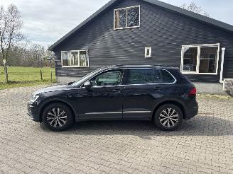 Volkswagen Tiguan AUTOMAAT PANO LEER NAVI CLIMA CAMERA B.J 2019 picture 6