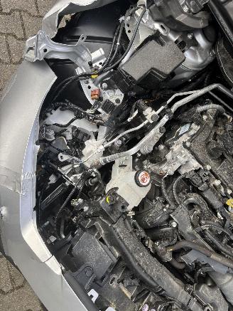 Mazda 2 HYBRIDE AUTOMAAT CLIMA CAMERA CARPLAY PDC STOELVERW B.J 07-2024 picture 19