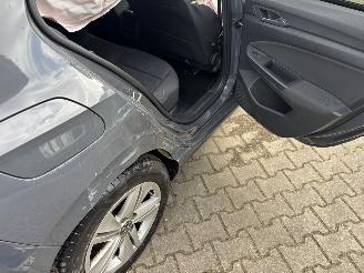 Volkswagen Golf 8 TSI 110 PK NAVI CLIMA VIRT DASH LED B.J 10-2020 picture 18