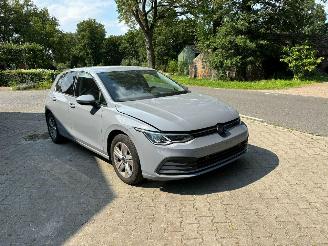 Volkswagen Golf 1.5 ETSI HYBRIDE AUTOMAAT NAVI CLIMA CAMERA LED B.J 2024 picture 4