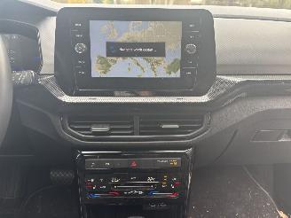 Volkswagen T-Cross AUTOMAAT 110 PK NAVI CLIMA CAMERA B.J 12-2024 FACELIFT picture 12