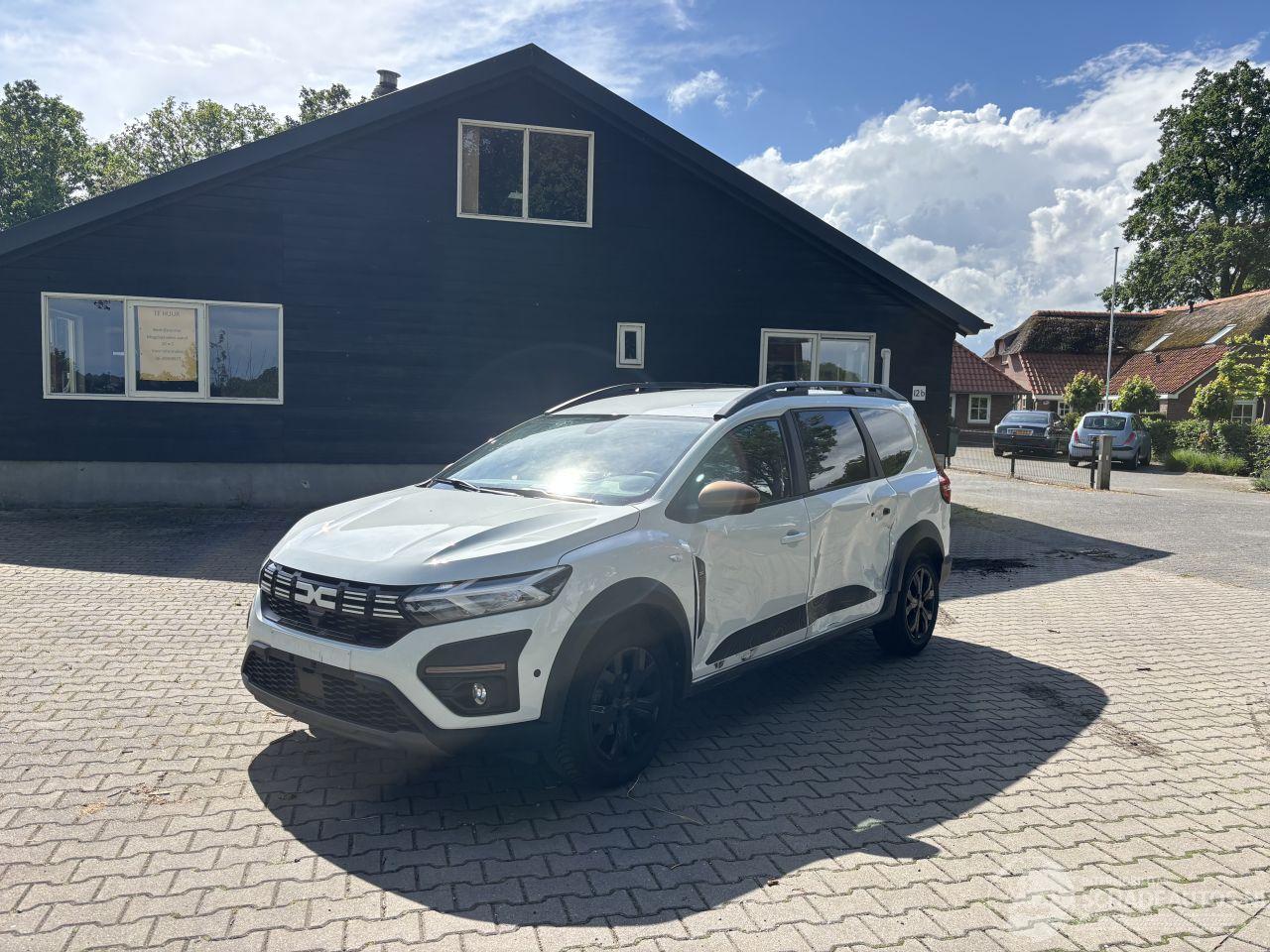 Dacia Jogger TCE 110 PK EXTREEM NAVI CLIMA CAMERA PDC B.J 06-2024