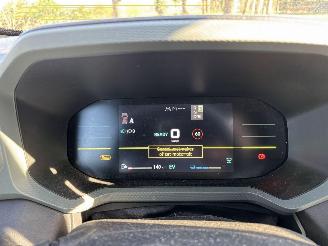 Dacia Duster AUTOMAAT 1.6 HYBRIDE EXTREEM NAVI CLIMA CAMERA PDC LED B.J 12-2024 picture 10