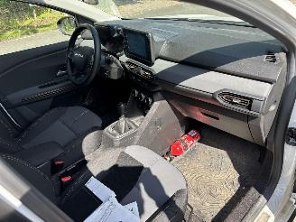 Dacia Jogger EXTREEM 110 PK NAVI CLIMA CAMERA 5 P B.J 06-2024 picture 9