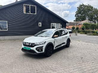 krockskadad bil auto Dacia Jogger EXTREEM 110 PK NAVI CLIMA CAMERA 5 P B.J 06-2024 2024/6