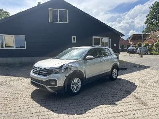 Damaged car Volkswagen T-Cross 110 PK AUTOMAAT NAVI CLIMA CAMERA VIRT DASH B.J 09-2023 2023/9