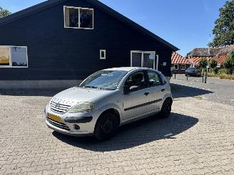 skadebil auto Citroën C3 1.4 Edition 5-drs Stuurbekr Elec pakket Trekhaak B.J 2003 APK Mei 2027 2003/4