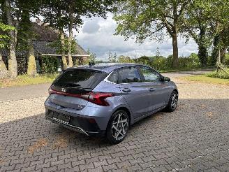 Hyundai I-20 AUTOMAAT 100 PK PREMIUM SPORT BOSE NAVI CLIMA CAMERA LED B.J 12-2024 picture 4