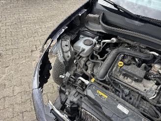 Volkswagen T-Cross 110 PK STYLE NAVI CLIMA CAMERA VIRT DASH B.J 09-2022 PLAATSCHADE picture 16