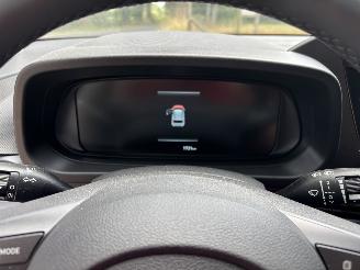 Hyundai Bayon AUTOMAAT GDI 100 PK NAVI AIRCO CAMERA LED VIRT DASH B.J 11/2025 picture 11