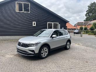 škoda osobní automobily Volkswagen Tiguan 1.5 AUTOMAAT 150 PK NAVI CLIMA CAMERA VIR DASHBOARD LED TREKHAAK B.J 2024 2024/1