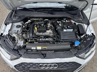 Audi A1 TFSI VIRT DASH AIRCO PDC B.J 2023 LICHTE SCHROEFSCHADE picture 9