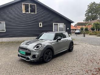 Coche accidentado Mini Cooper S 2.0 John Works Automaat Navi Sport Clima B.J 2019 2019/9