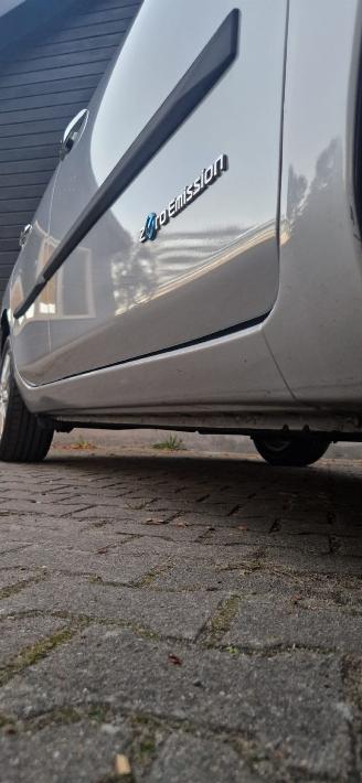 Nissan Leaf Navi Clima Camera lmv B.J 2012 geen schade picture 16