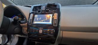 Nissan Leaf Navi Clima Camera lmv B.J 2012 geen schade picture 10