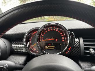 Mini Cooper S AUTOMAAT JOHN WORKS NAVI CLIMA SPORT B.J 2019 picture 17