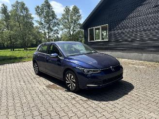 skadebil auto Volkswagen Golf GTE 204 PK PLUG IN HYBRIDE AUTOMAAT STYLE NAVI CLIMA CAMERA LED B.J 2023 2023/10